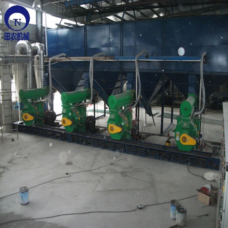 山東田農(nóng)機械廠專業(yè)生產(chǎn)臥式環(huán)模420機型木糠顆粒機
